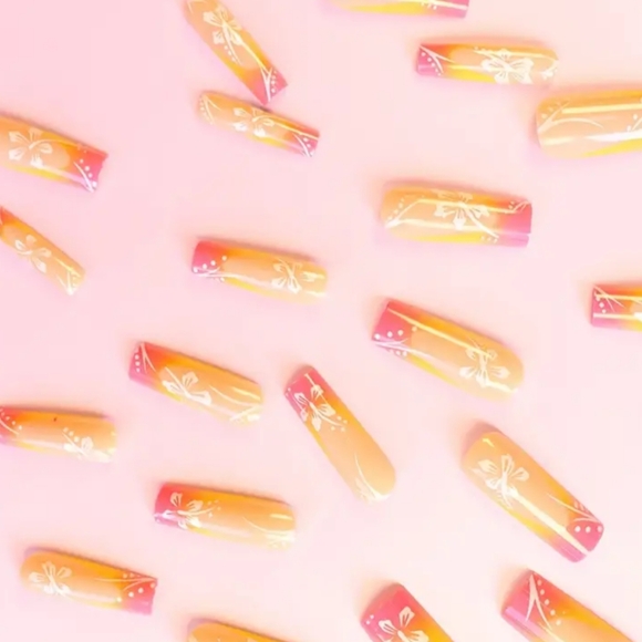 87) NWT Press-On Nails - Picture 2 of 4